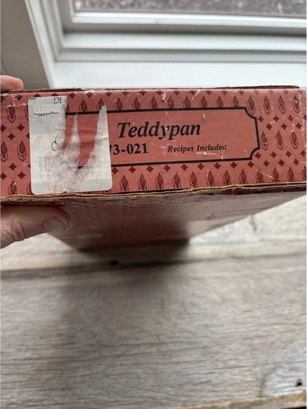Vintage 1984 John Wright “Teddypan” Cast Iron Baking Mold, With Box